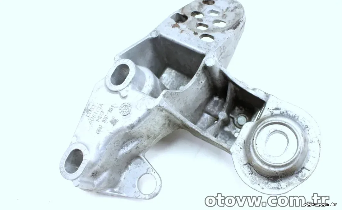 Sol Motor Kulağı Braketi - AZM - Motor - Superb - 2002 - 2008 - İTHAL - 4B0199351B - 8E0199351M