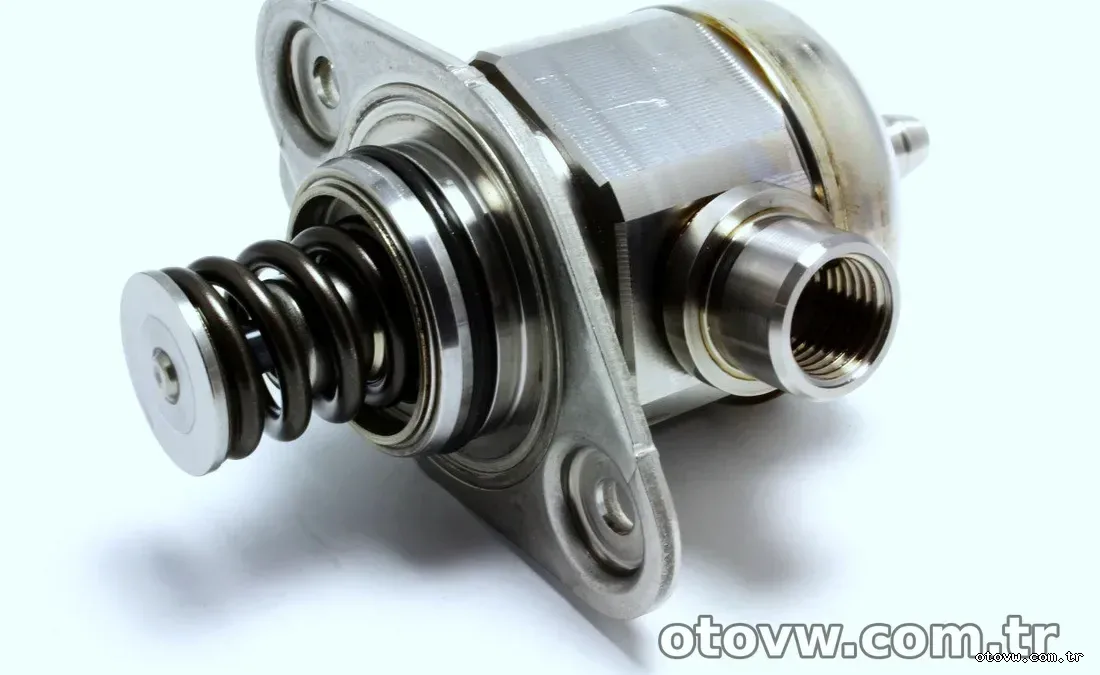 Motor Yakıt Pompası - CEAA - Motor - 1.8/2.0 TDI - Superb - 2009 - 2015 - BOSCH - 06H127025N-1