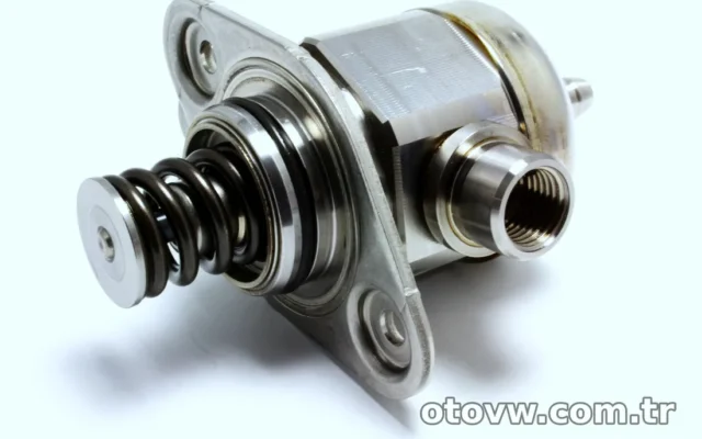 Motor Yakıt Pompası – CEAA – Motor – 1.8/2.0 TDI – Superb – 2009 – 2015 – 06H127025N-1