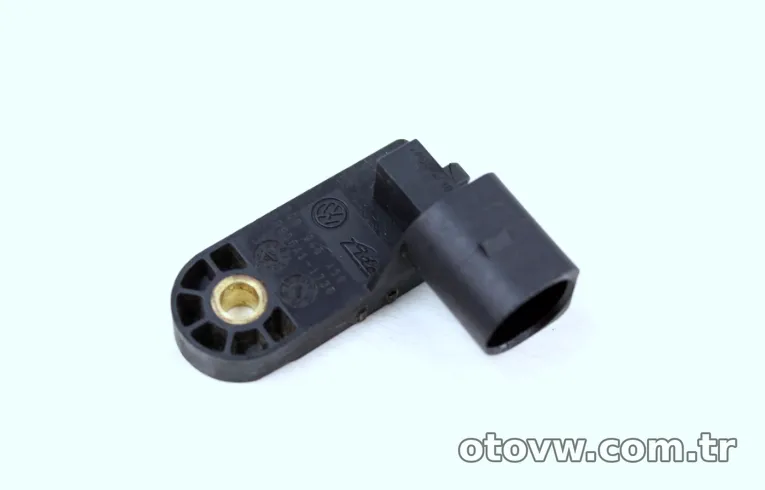 Fren Lambası Müşürü - Audi A3 - 2004 - 2016 - HELLA - 8P0698459B-25