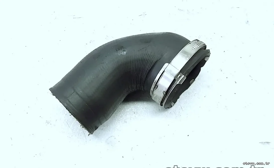 Turbo Hortumu - CAVC - Motor - 1.4 TDİ - Touran - 2011 - 2015 - İTHAL - 1K0145838L-21