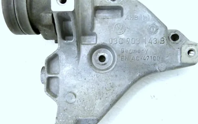 Klima Kompresör Braketi – CAVC – Motor – 1.4 TDI – Touran – 2011 – 2015 (Orjinal)